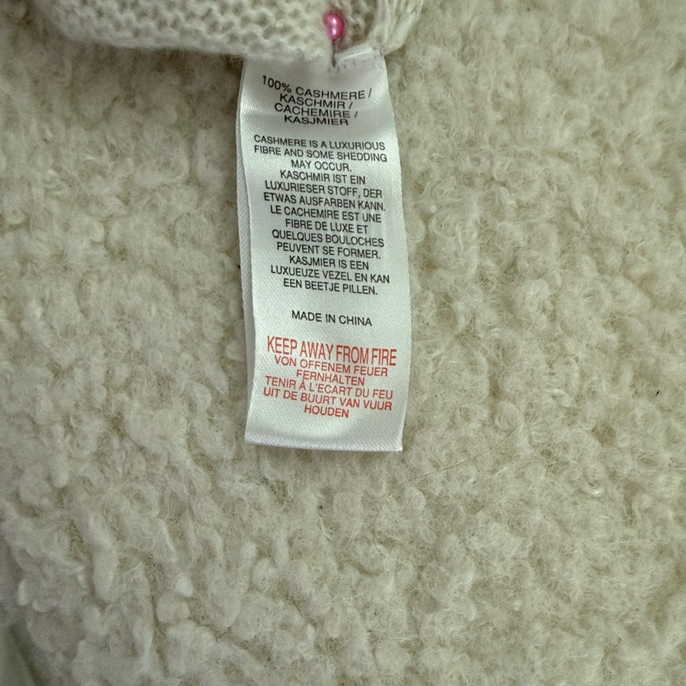 McCULLEY’s Elegant Cashmere Two-Tone navy/cream Turtleneck Sweater. Size SM - Picture 8 of 8